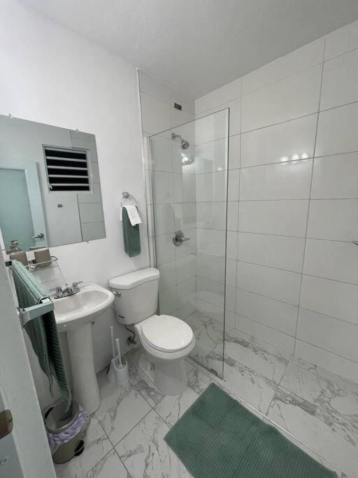 Urban Lodgings One @ Roosevelt 457 Σαν Χουάν Εξωτερικό φωτογραφία