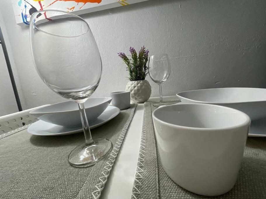 Urban Lodgings One @ Roosevelt 457 Σαν Χουάν Εξωτερικό φωτογραφία